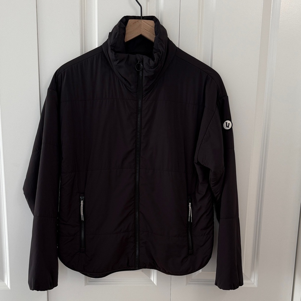 Women’s Vuori Canyon Insulated Jacket, oversized fit, size Small black